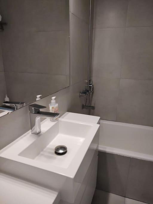Clasico Y Moderno Departamento En El Corazon De Buenos Aires Apartment Екстериор снимка